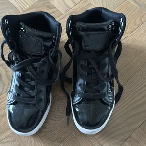 Pastry pop tart hip hop dance sneakers shoes